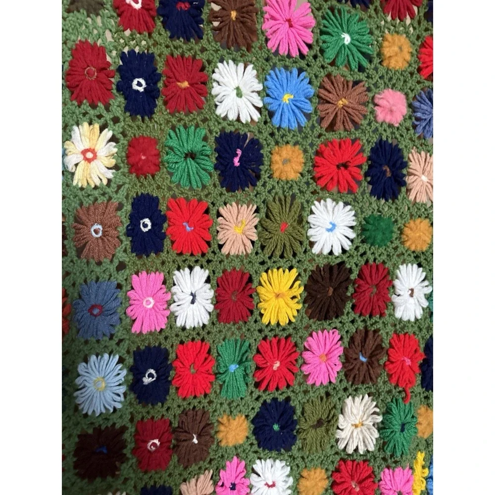 VTG Handmade Crochet Afghan Blanket Raised 3D‎ Flowers Granny Large 74x48